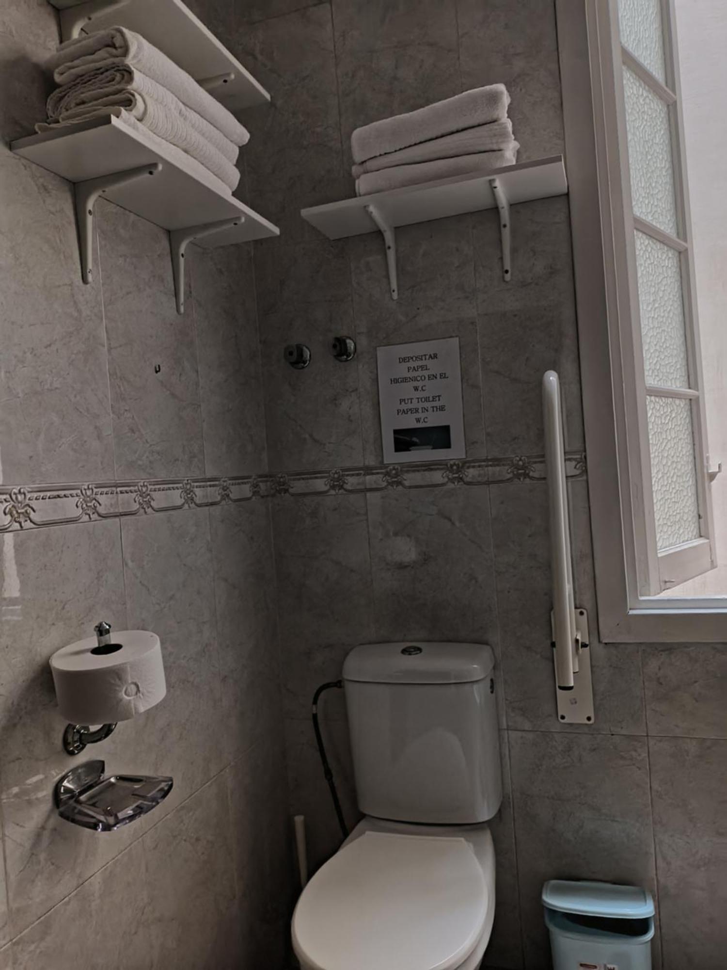 Apartamento En El Centro Historico De Малага Екстериор снимка