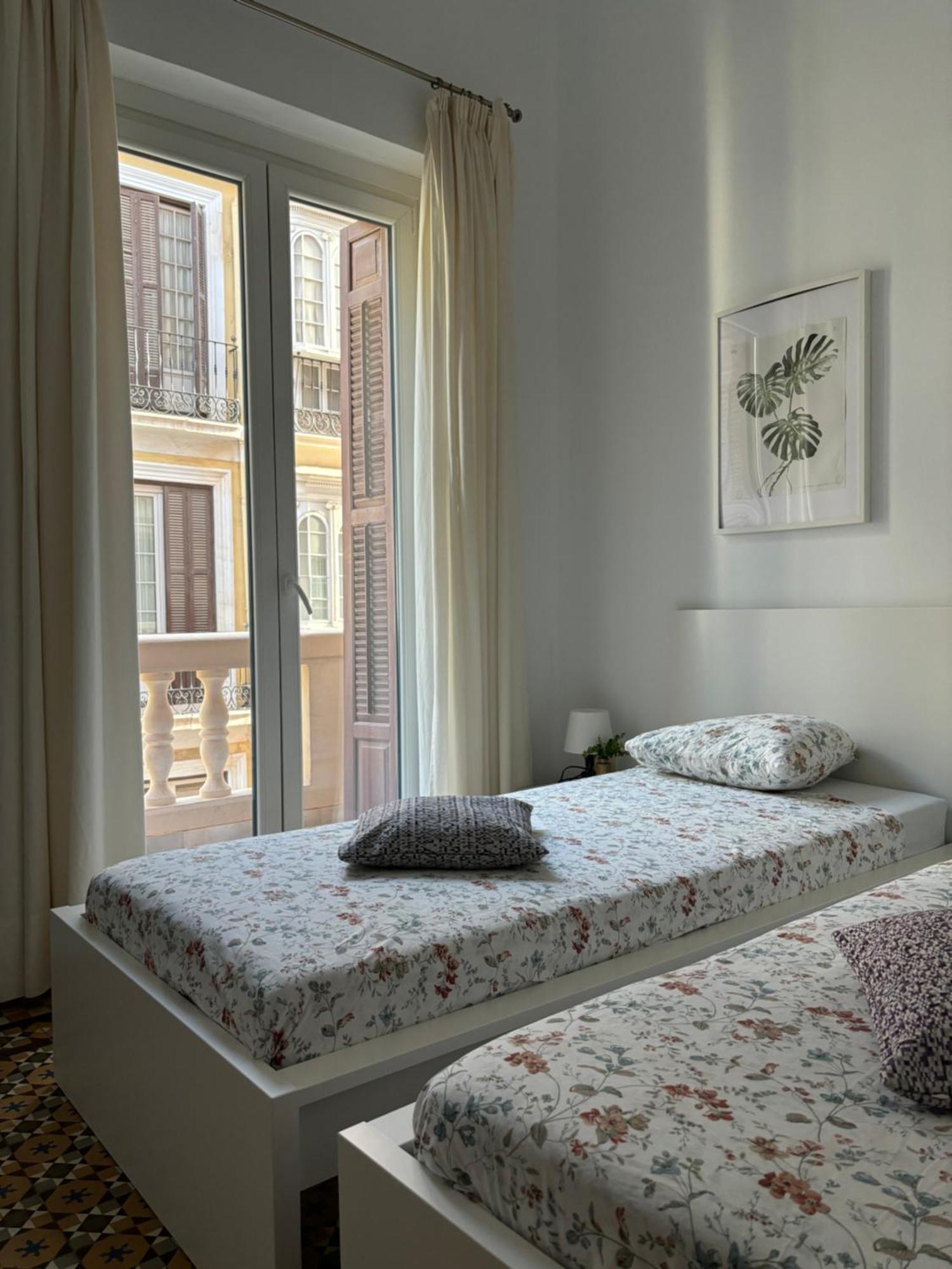 Apartamento En El Centro Historico De Малага Екстериор снимка