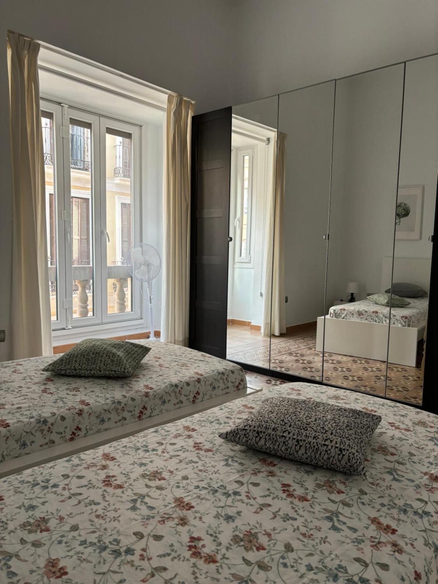 Apartamento En El Centro Historico De Малага Екстериор снимка
